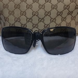 Black Gucci Sunglasses